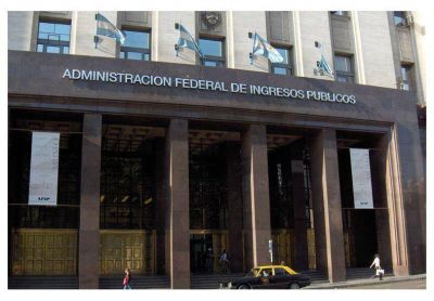 AFIP denunci� a una empresa postal por fraude impositivo a trav�s de una cooperativa paranaense