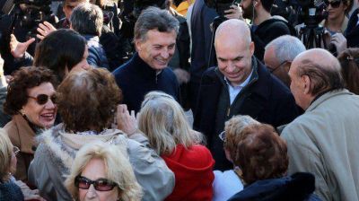 Larreta intensific� la campa�a en una recorrida con Macri