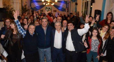 Preocupada, la �Tercera Chica� se refugia en la rebeld�a de Espinoza antes del cierre de listas