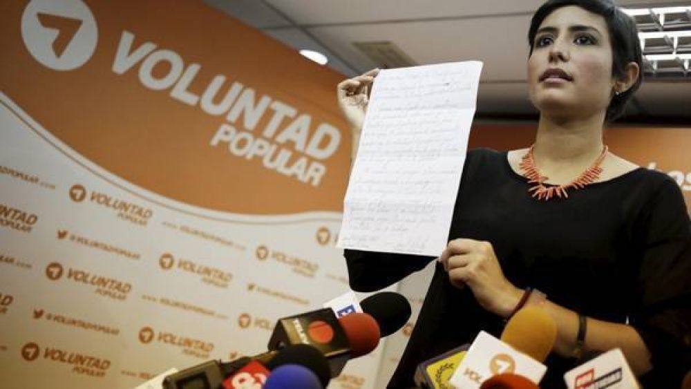 Deja la huelga de hambre uno de los presos pol�ticos venezolanos