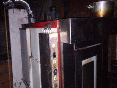 Se incendi� una vivienda usada para fabricar productos de panader�a