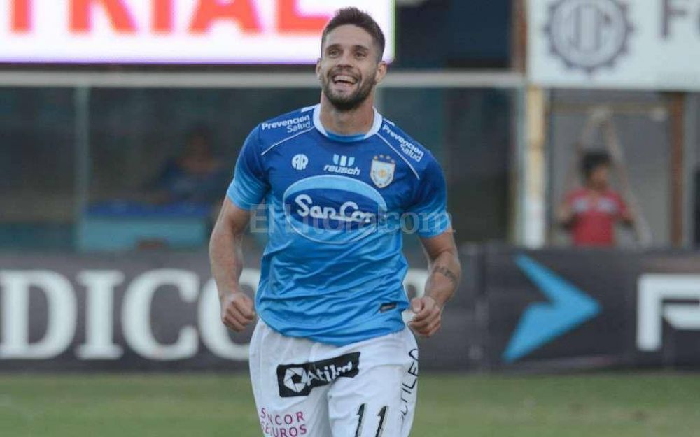 Uni�n traer� dos puntas si lo vende a Triverio