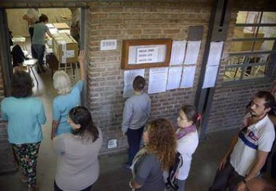 M�s de 2,5 millones de santafesinos est�n en condiciones hoy de volver a las urnas