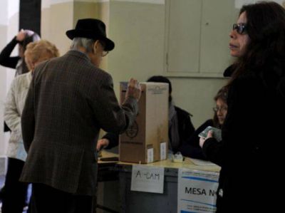 Todo lo que hay que saber para ir a votar hoy en las elecciones provinciales