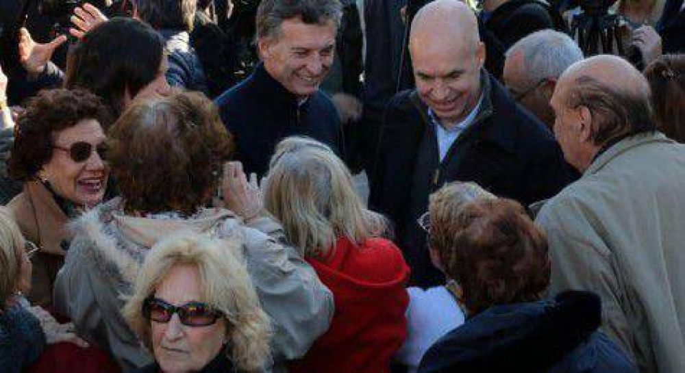 Macri y un nuevo envi�n para Larreta