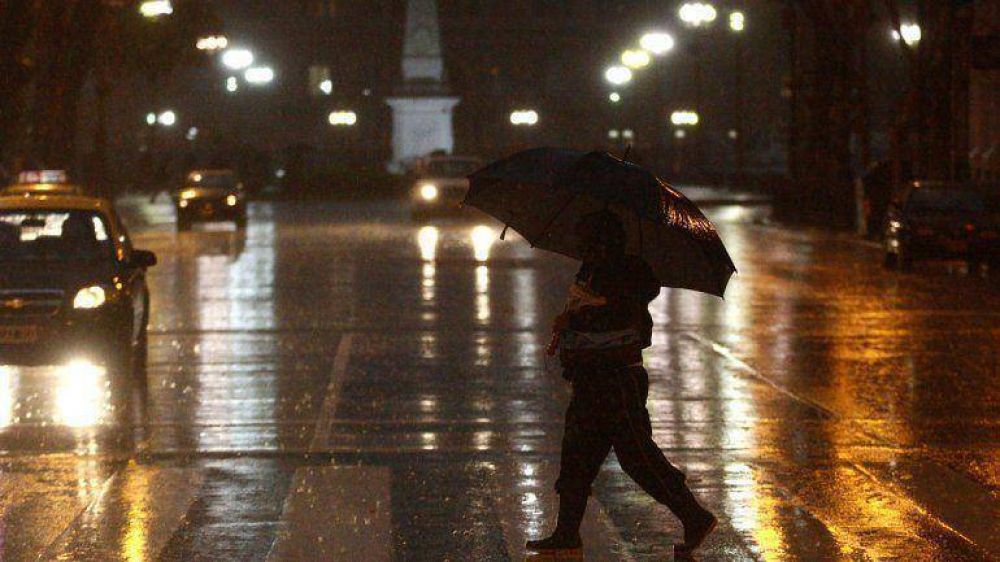 Hay alerta meteorol�gico en la Ciudad por vientos intensos
