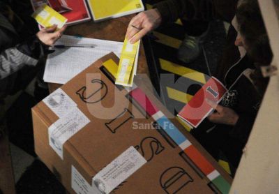 Cerca del cierre, ya vot� m�s del 70% del padr�n en el departamento La Capital