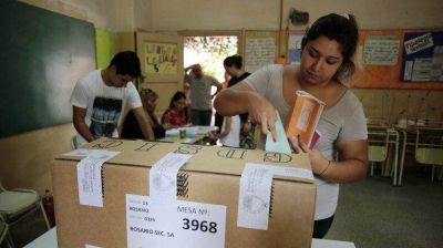Santa Fe: cerraron las elecciones y Del Sel, Lifschitz y Perotti se disputan la gobernaci�n