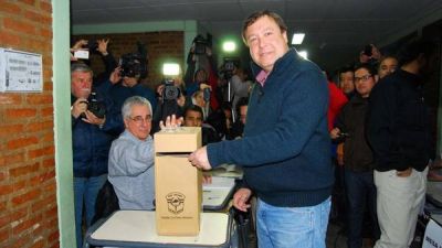 R�o Negro: Pichetto reconoci� la derrota y felicit� a Weretilneck que fue reelecto