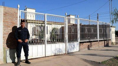 Un hombre asesin� a su mujer y la prendi� fuego junto a sus hijos