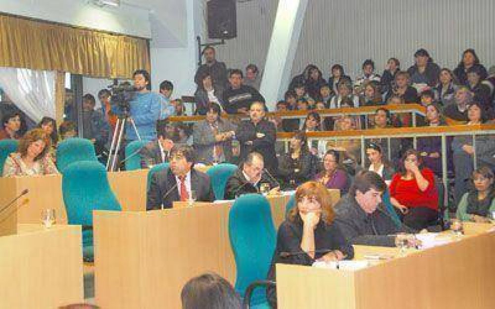 Diputados de Santa Cruz autorizan reestructurar deuda por 460 millones