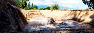 Beb� muri� luego de caer en un canal de riego en Anguin�n