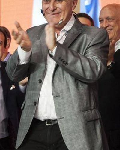Tensi�n tras la votaci�n en Santa Fe: Lifschitz y Del Sel se atribuyen el triunfo