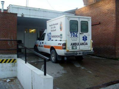 Manejaba alcoholizado, volc� con el auto y su acompa�ante termin� hospitalizado en grave estado
