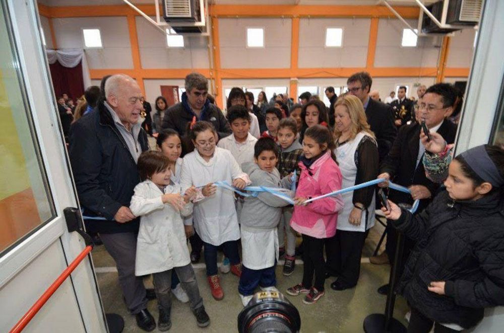 Gobierno inaugur la Escuela N 44 Valientes de Malvinas