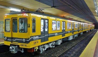 La Defensor�a porte�a propone extender el horario del subte