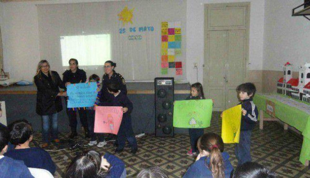 La Comisar�a de la Mujer realiz� charla sobre trabajo infantil 