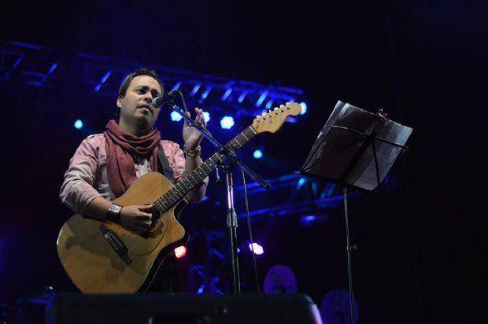 Cerca de 5 mil personas celebraron el aniversario de San Juan