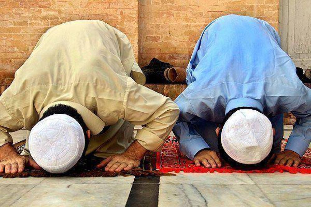 Ramadán: El Mes del Ayuno en la Tradición Islámica.