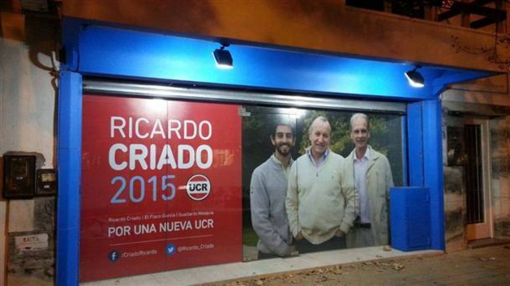 Ricardo Criado ya abri el local y no hay clima de unidad