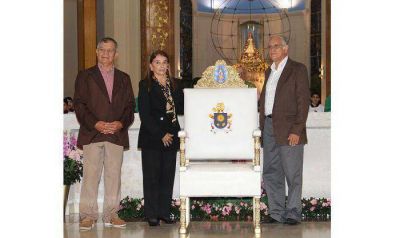 Francisco ya tiene su silla para la misa que oficiar� en Caacup�