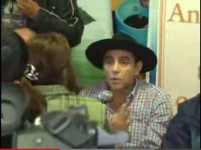 Conferencia de prensa del Chaque�o Palavecino termin� en esc�ndalo