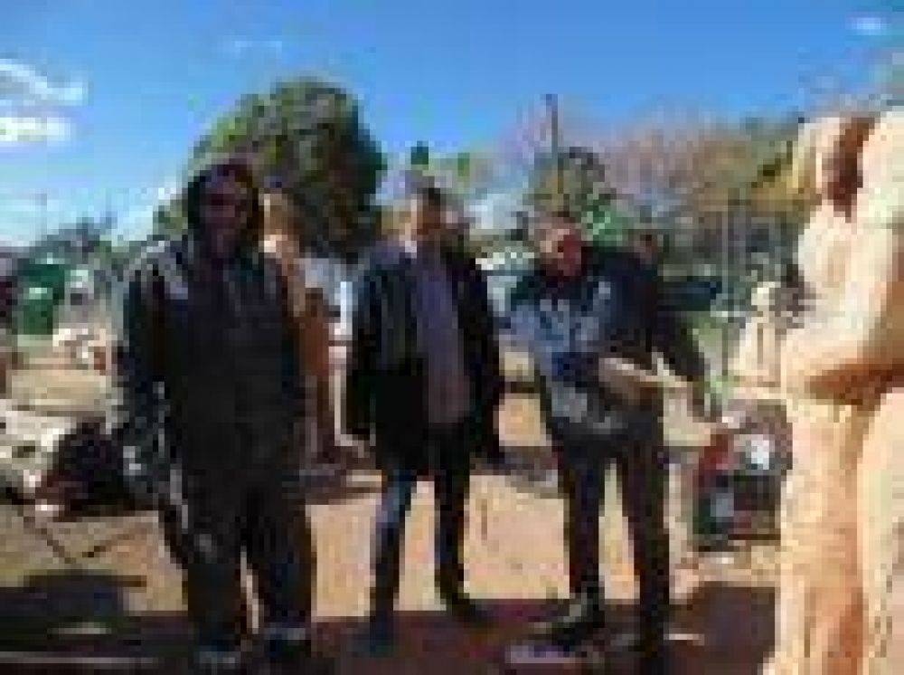 La Plata: Panella visit� Gorina, y recorri� Plaza Islas Malvinas
