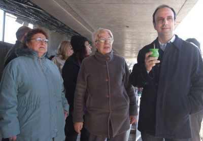 Jos� Corral se impuso en 16 de las 18 seccionales de la ciudad