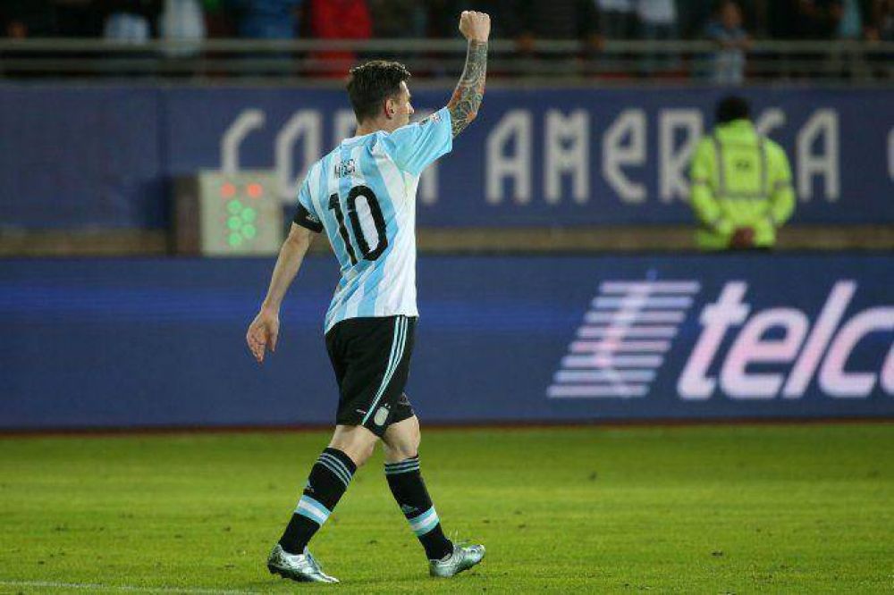 Argentina va por un triunfo necesario frente a Uruguay en el cl�sico rioplatense