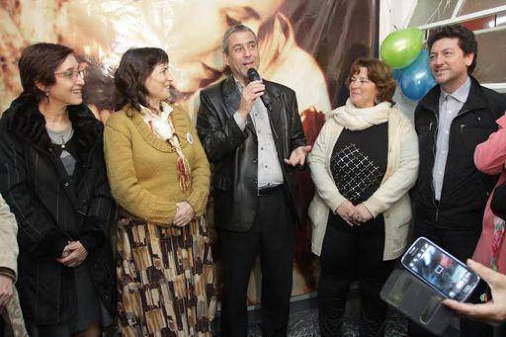 La Obra Social de Amas de Casa inaugur� su sede en Avellaneda