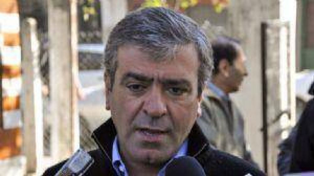 Cano tiene cinco d�as definir su posible precandidatura