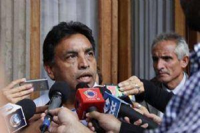 La lista opositora releg� a radicales hist�ricos para incluir a un peronista