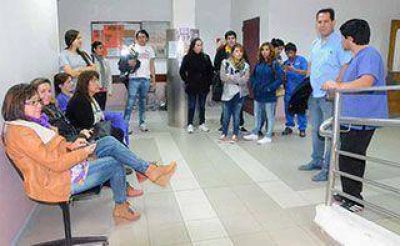 Monotributistas del Hospital Zonal piden no ser despedidos