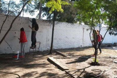 Con actividades por el medio ambiente, el Colegio de Lourdes inici� otra semana de festejos