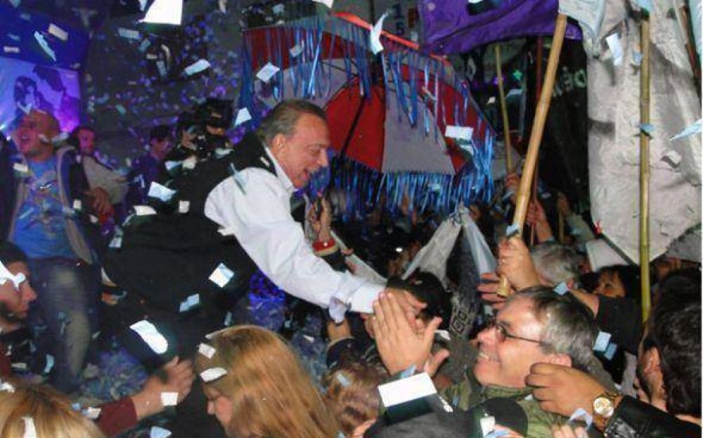 Z�ccaro: �Apoyar a Scioli es apoyar a la verdadera conductora; Cristina Kirchner�