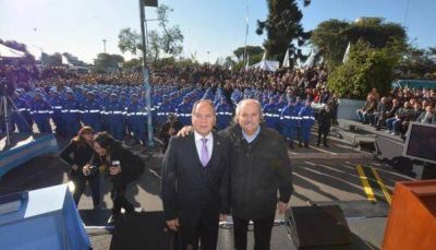 Los nuevos oficiales de la Polic�a Local ya custodian las calles de Ituzaing�