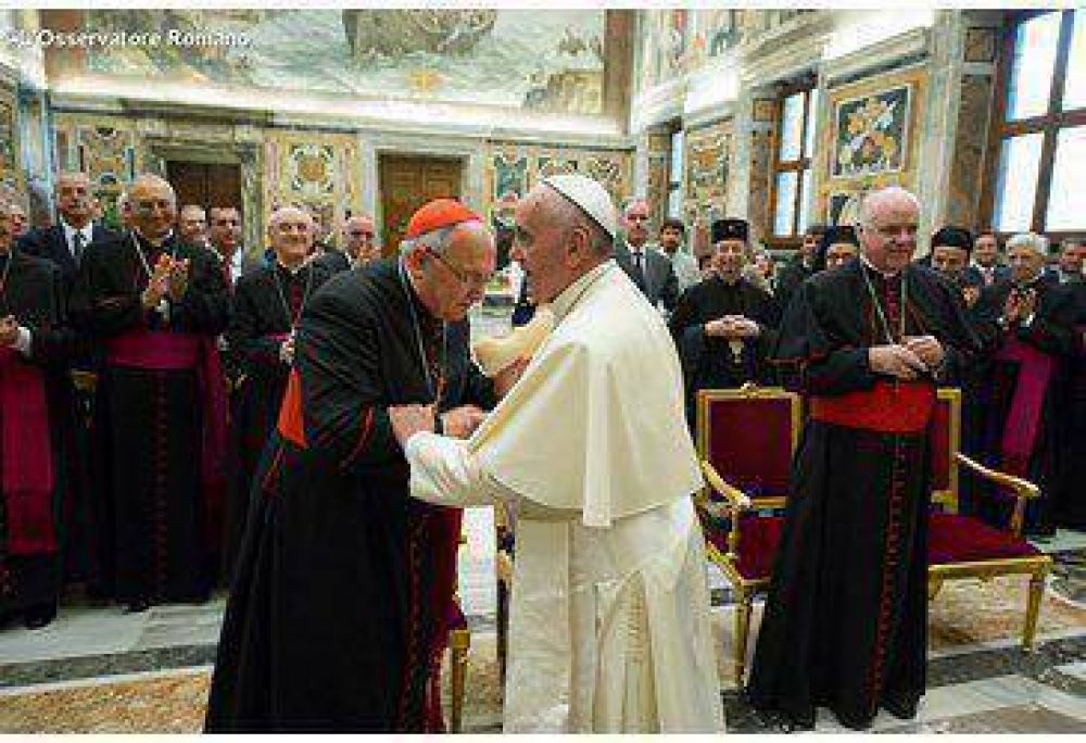 ¡Prosigan su servicio de caridad cristiana y denuncien lo que pisotea la dignidad humana!, apremiante llamamiento del Papa a la ROACO