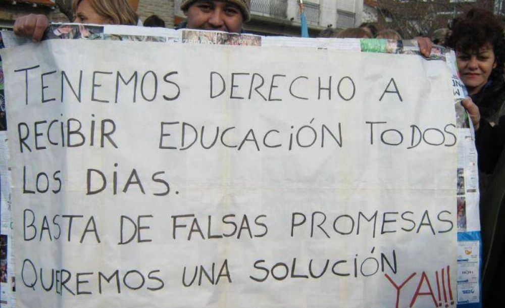 Por el fr�o, chicos de una escuela especial iban con frazadas