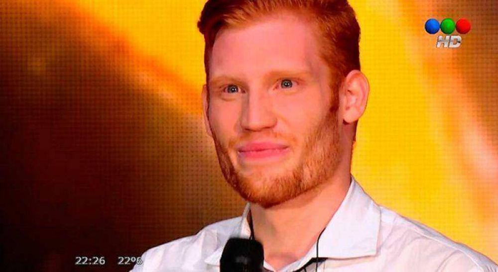 Juan canta en la gala del �Big Band�