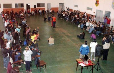 Los servidores se capacitaron en el manejo de personas con discapacidad