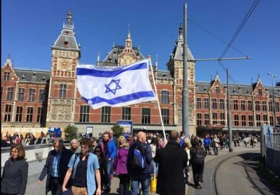 Holanda pospone la publicaci�n de una encuesta que sugiere que el antisemitismo prevalece m�s entre musulmanes que en cristianos
