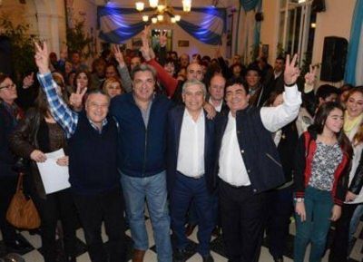 El precandidato a gobernador, Fernando Espinoza, visit� San Vicente