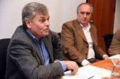 La Plata: Borgini present� su proyecto sobre cuidadores domiciliarios