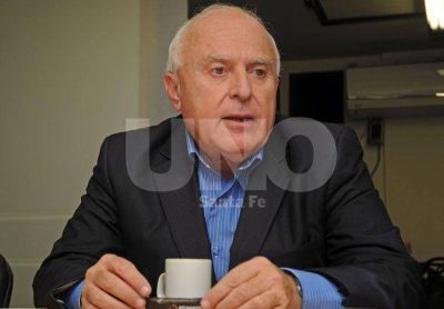Lifschitz acusa al PRO de montar �una campa�a de desprestigio contra el proceso electoral�