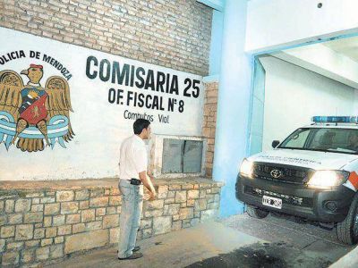 Un hombre fue detenido e imputado por abusar de sus tres hijas