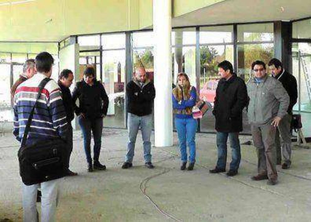 Reuni�n por seguimiento de obra en la nueva Terminal