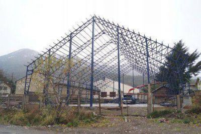 Aseguran que la obra del SUM de la Escuela 186 alcanza el 90% de avance