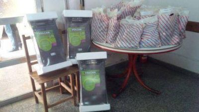 Donaci�n de calefactores e indumentaria a los abuelos del hogar
