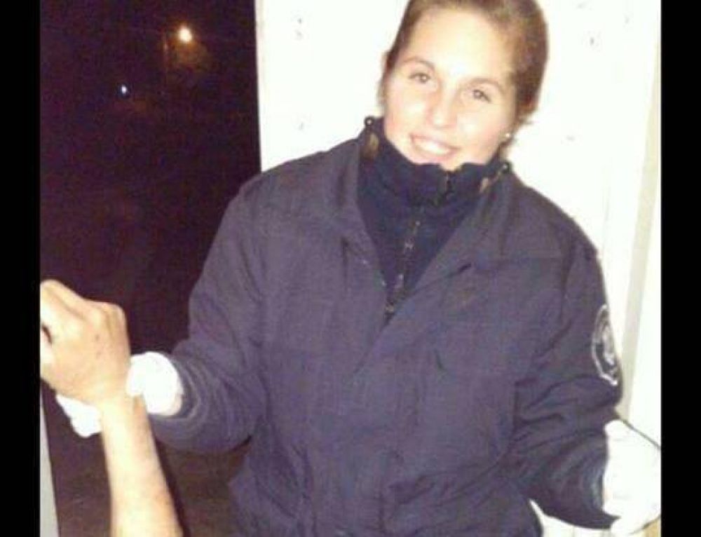 Carmen de Areco. Polic�a se sac� fotos con el brazo amputado de un accidentado y la subi� a Facebook