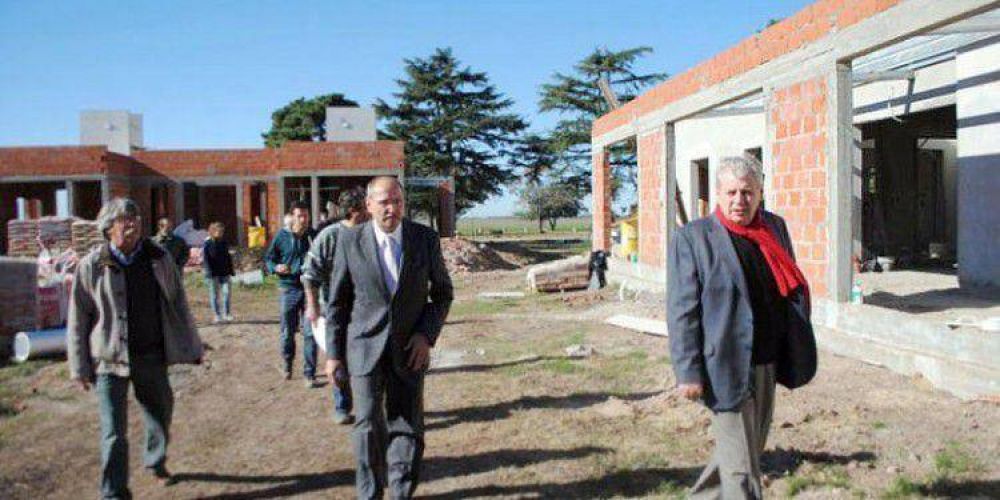 COOPERACI�N ENTRE REGIONES: Un centro biotecnol�gico de Chascom�s apostar� a la recuperaci�n ganadera ovina de la Patagonia